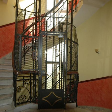 Cecil Hotel Atene Esterno foto